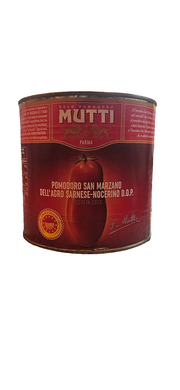 San  marzano mutti food service  size 5lb 8 oz