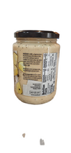 Load image into Gallery viewer, Sacla cacio e pepe w pecorino Romano &amp; black pepper pasta sauce  14.5 oz